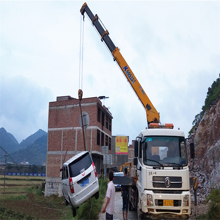 北京怀柔道路救援用随车吊应急服务：高效、可靠的紧急救援解决方案